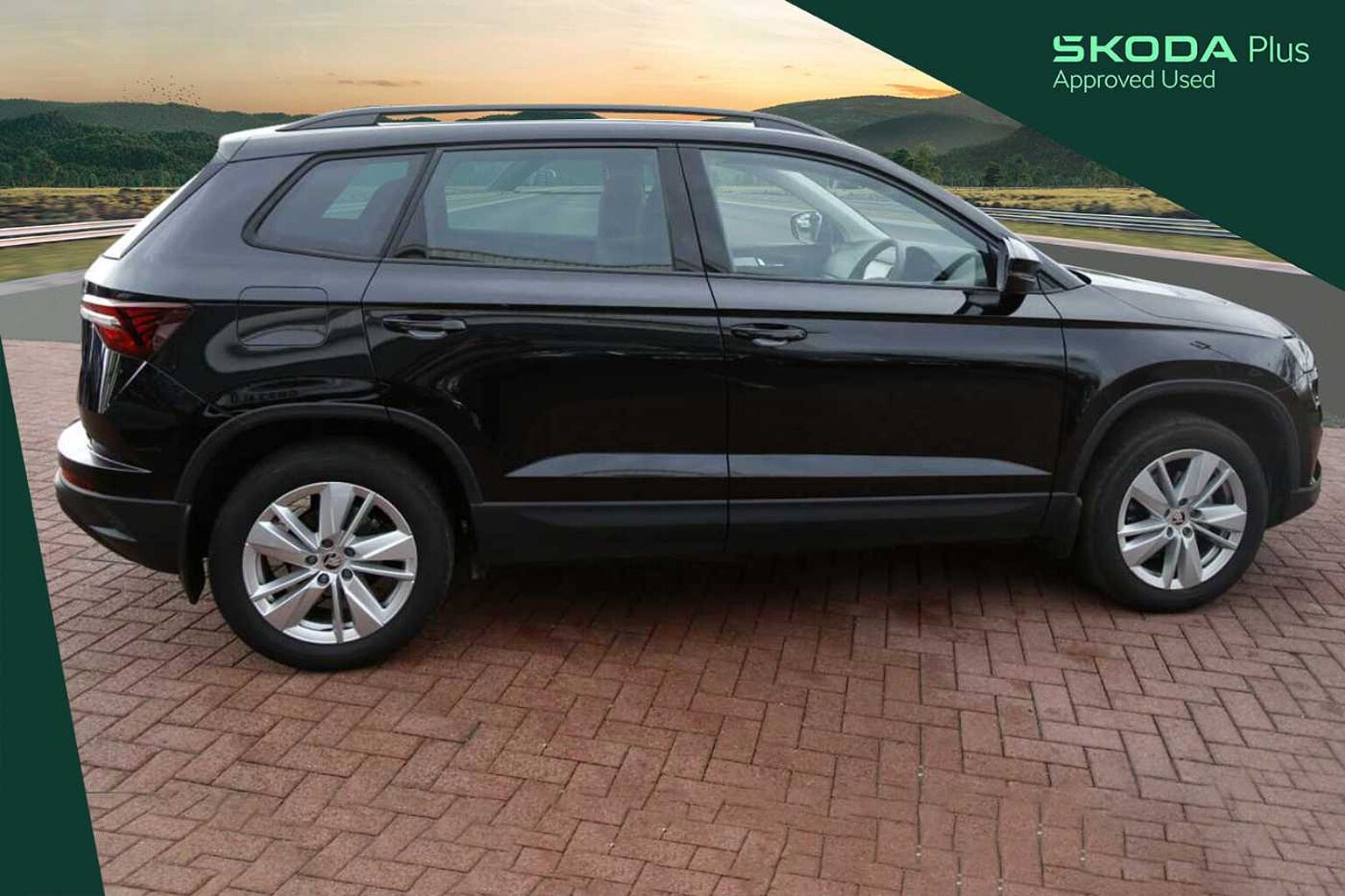 SKODA Karoq SE Drive 1.0 TSI 116 PS 6G Man