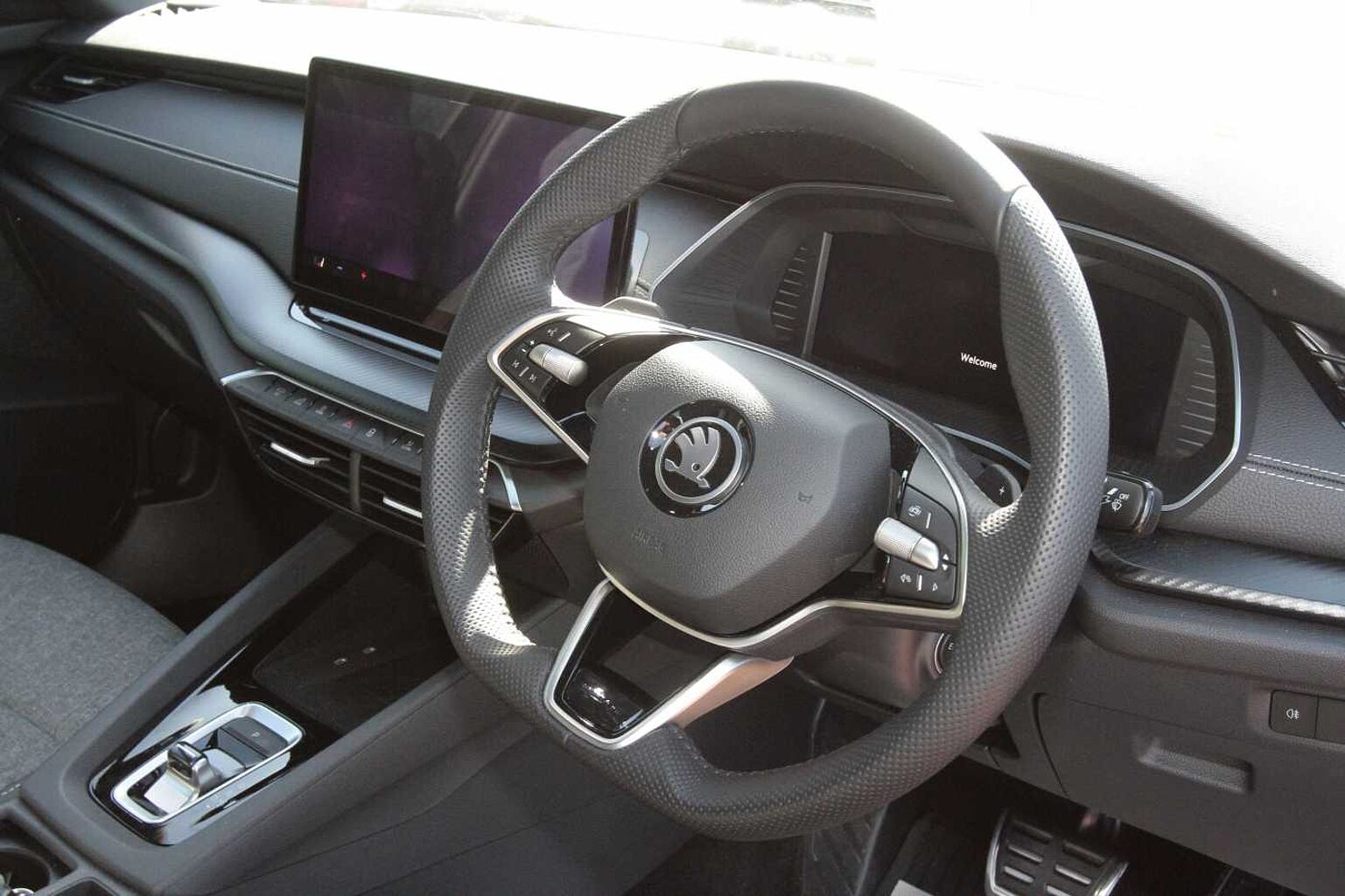 SKODA Octavia Hatch SportLine 1.5 TSI e-TEC 150 PS DSG **AUTOMATIC**